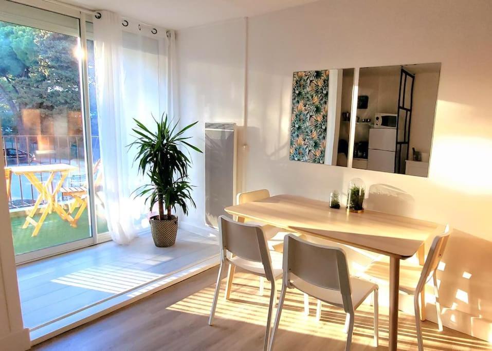 Superbe Studio Au Calme A 8Mn De La Plage Ла Гранде-Моте Екстериор снимка